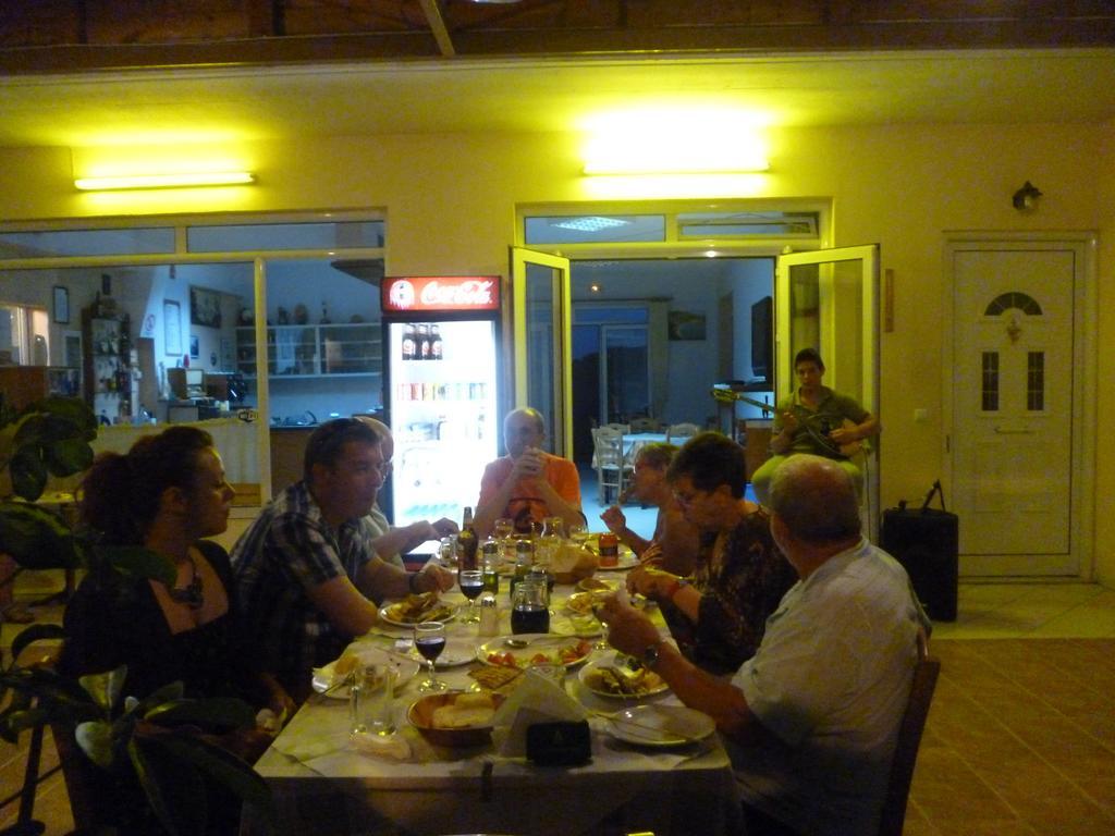 Lichnos Babis Taverna & Rooms Parga Esterno foto