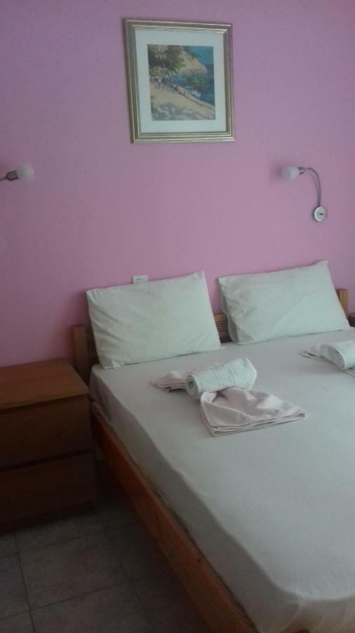 Lichnos Babis Taverna & Rooms Parga Esterno foto
